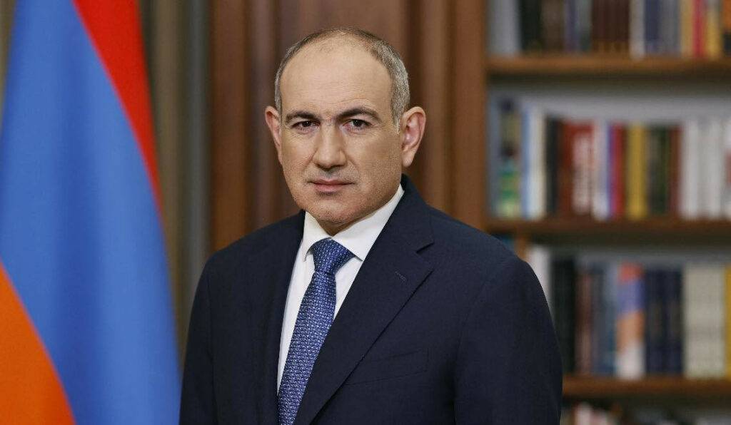 Հայաստանի բոլոր ճանապարհները բաց են Ադրբեջանի համար. բեռնատարները անցակետով կարող են մտնել Թուրքիա․ Նիկոլ Փաշինյանի հոդվածը